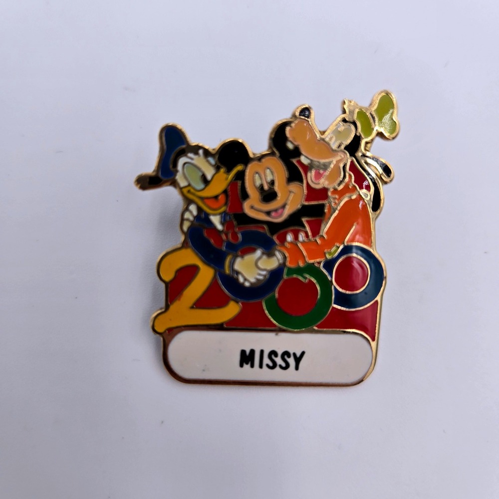 Disney World 2000 Millennium Celebration Pin Mickey Donald Goofy Missy NO BACK